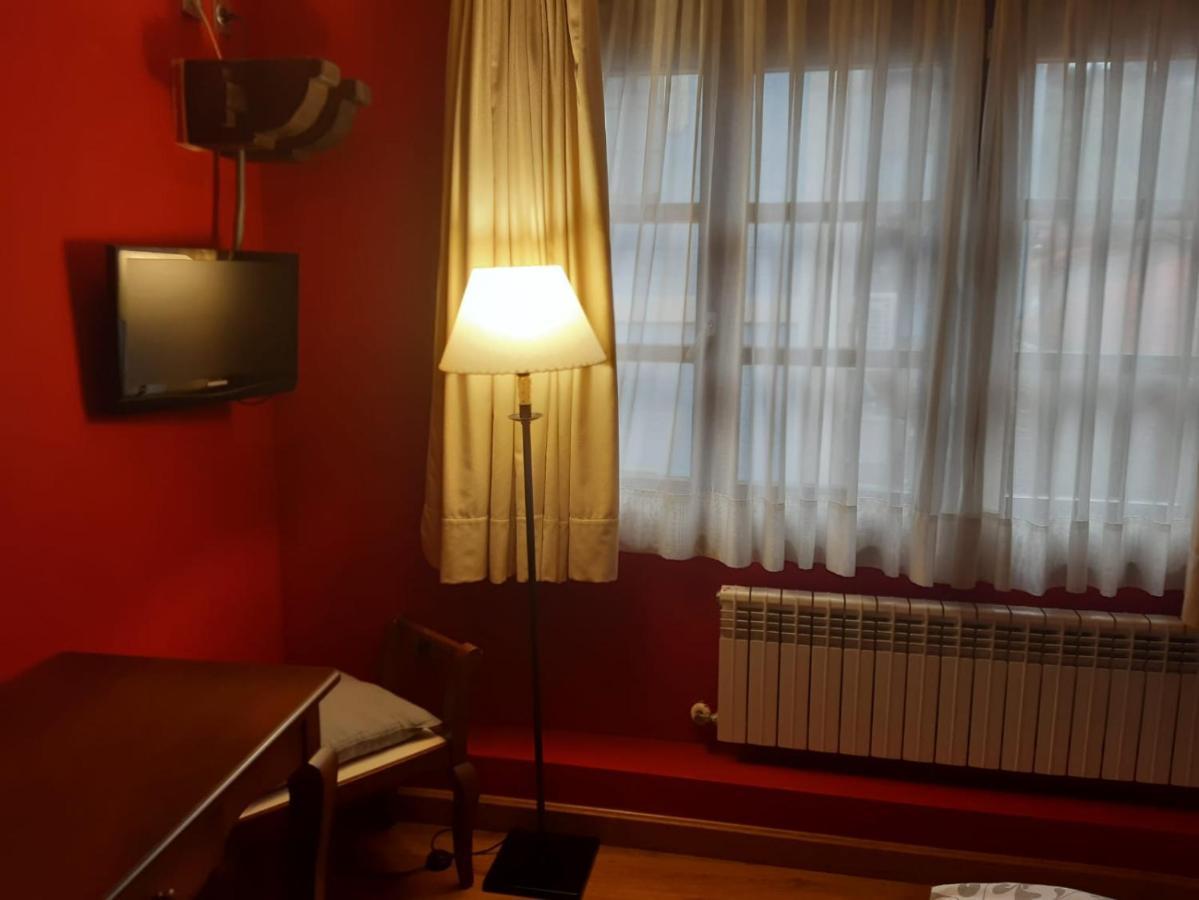 Hotel La Plaza Proaza Eksteriør bilde