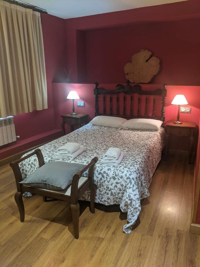 Hotel La Plaza Proaza Eksteriør bilde