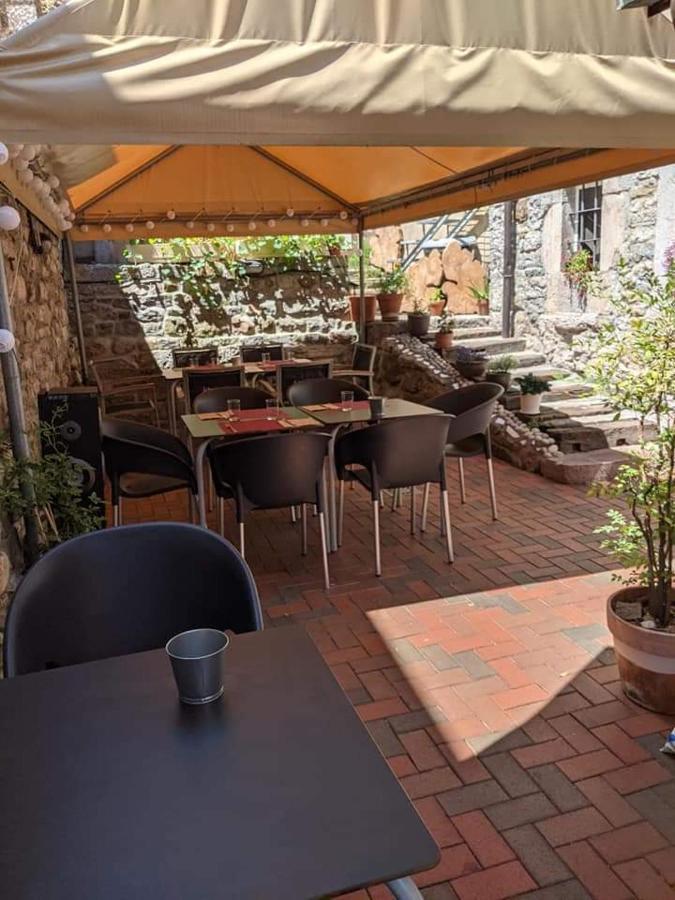 Hotel La Plaza Proaza Eksteriør bilde