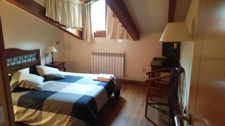 Hotel La Plaza Proaza Eksteriør bilde